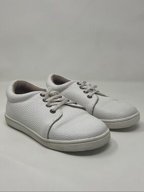 Kids White Textured Leather Monkey Feet Sneakers size 3-4 years
